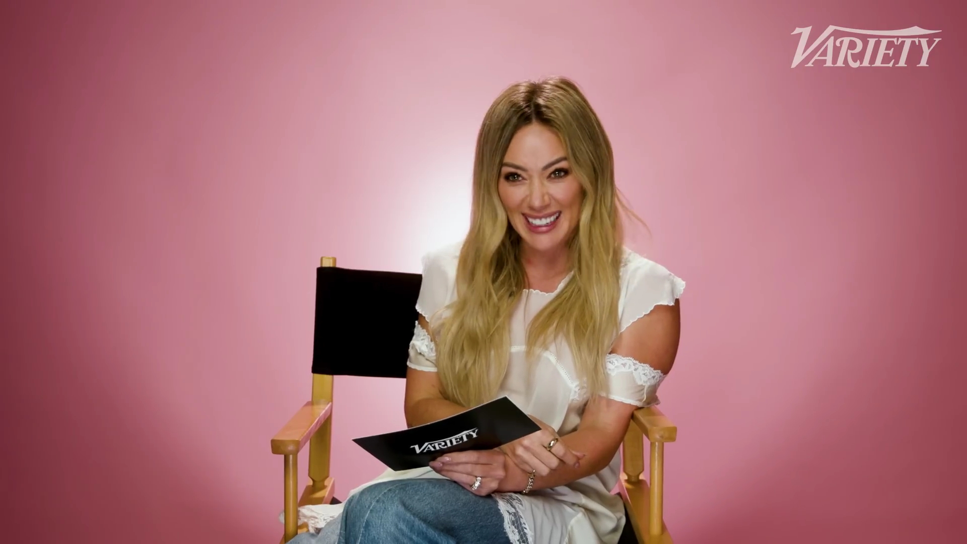 DailyDuff-dot-nl_2025Varierty-DoesHilaryDuffKnowHerLyrics0277.jpg DailyDuff-dot-nl_2025Varierty-DoesHilaryDuffKnowHerLyrics0277.jpg