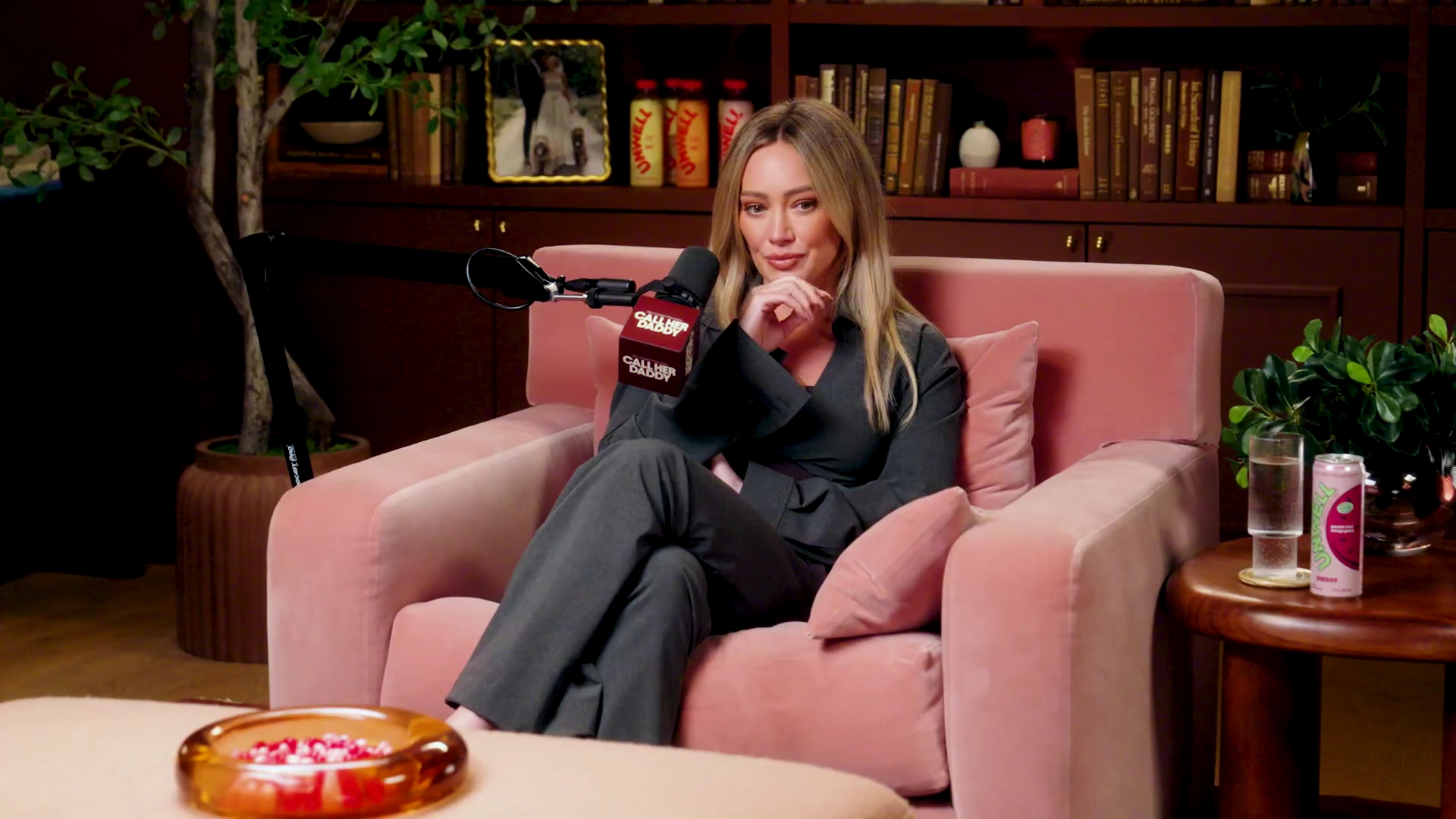 DailyDuff-dot-NL-2026CallHerDaddyPodcast1417.jpg DailyDuff-dot-NL-2026CallHerDaddyPodcast1417.jpg