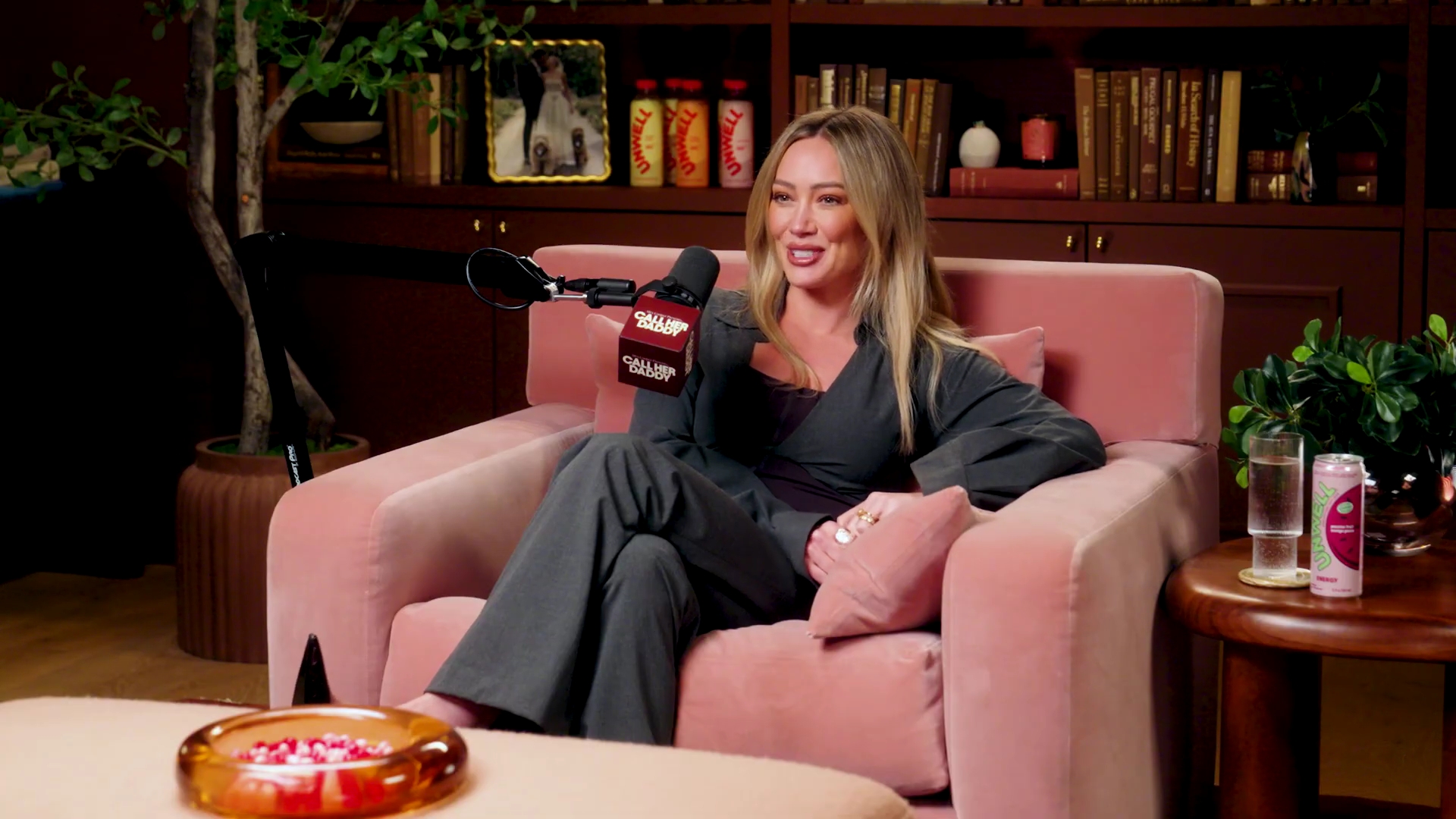 DailyDuff-dot-NL-2026CallHerDaddyPodcast1693.jpg DailyDuff-dot-NL-2026CallHerDaddyPodcast1693.jpg