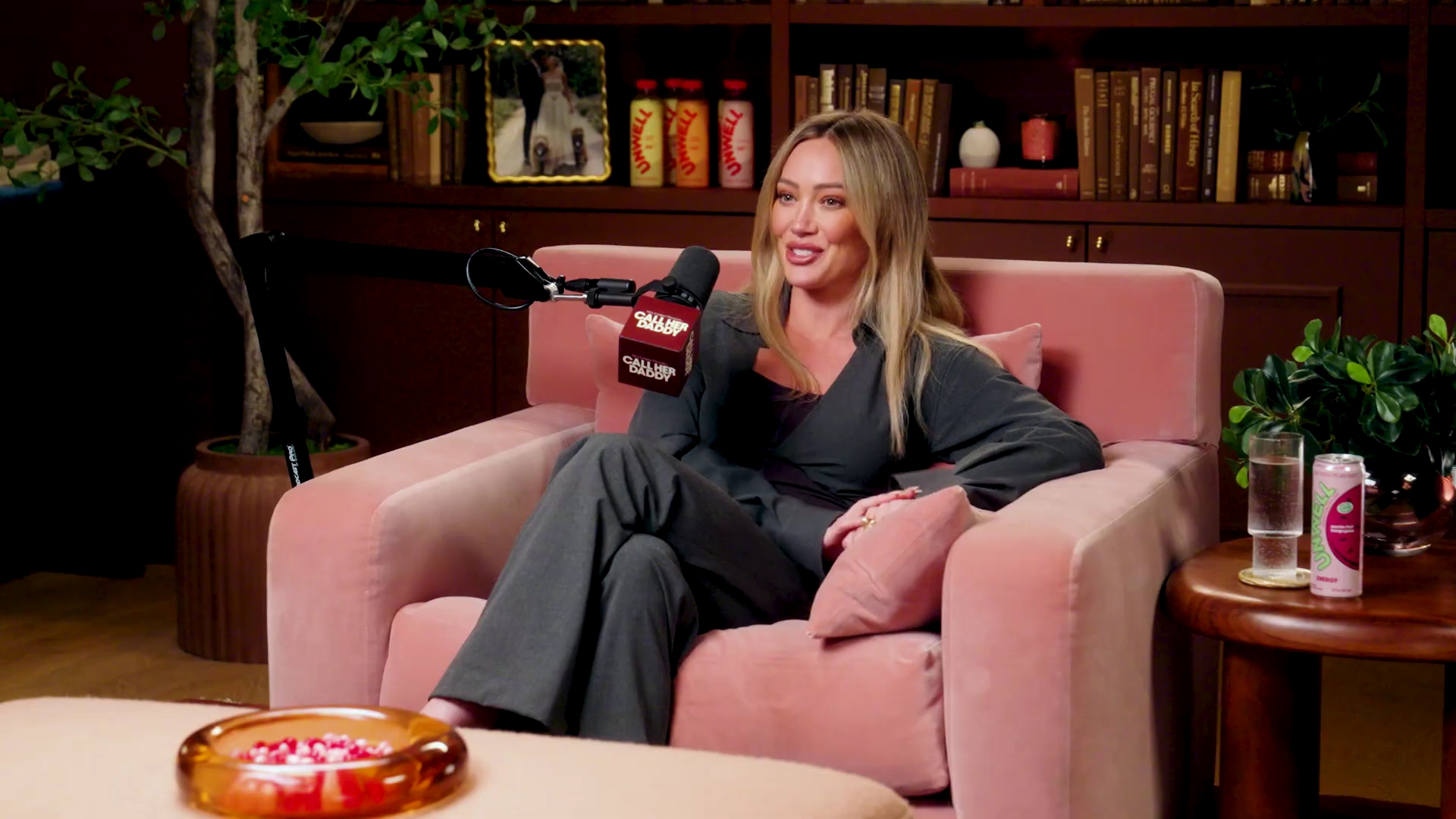 DailyDuff-dot-NL-2026CallHerDaddyPodcast1757.jpg DailyDuff-dot-NL-2026CallHerDaddyPodcast1757.jpg