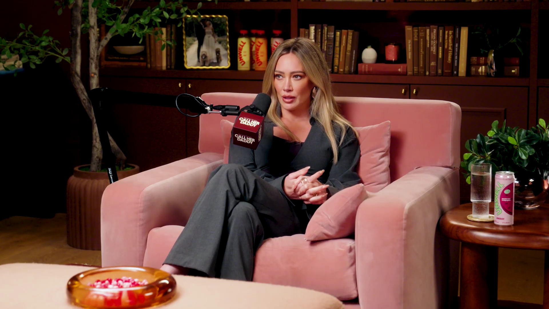 DailyDuff-dot-NL-2026CallHerDaddyPodcast1884.jpg DailyDuff-dot-NL-2026CallHerDaddyPodcast1884.jpg