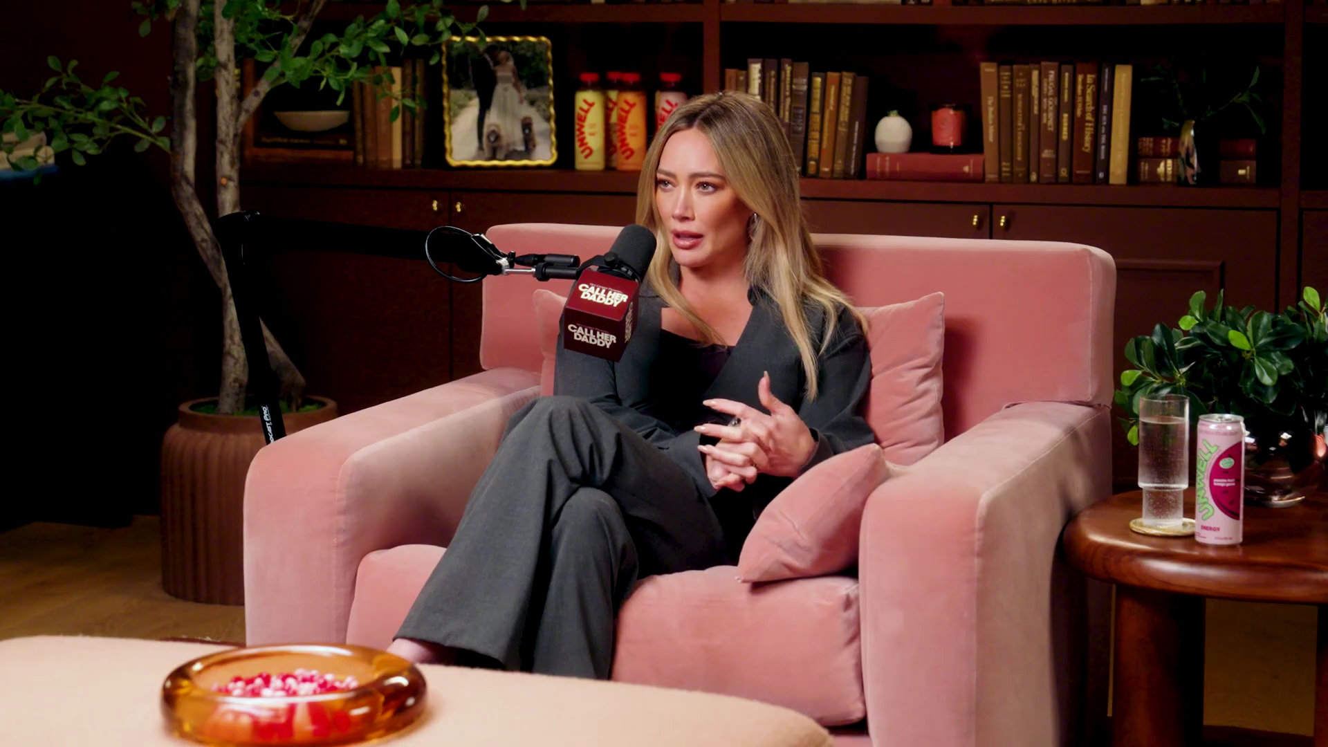 DailyDuff-dot-NL-2026CallHerDaddyPodcast1886.jpg DailyDuff-dot-NL-2026CallHerDaddyPodcast1886.jpg