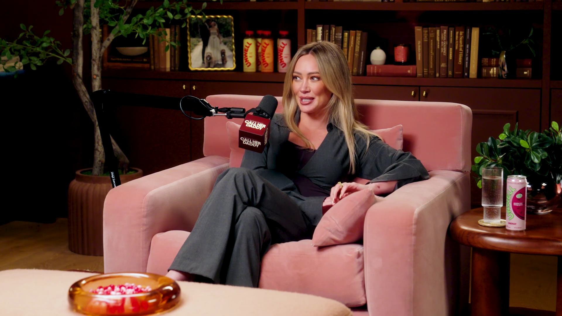 DailyDuff-dot-NL-2026CallHerDaddyPodcast2067.jpg DailyDuff-dot-NL-2026CallHerDaddyPodcast2067.jpg