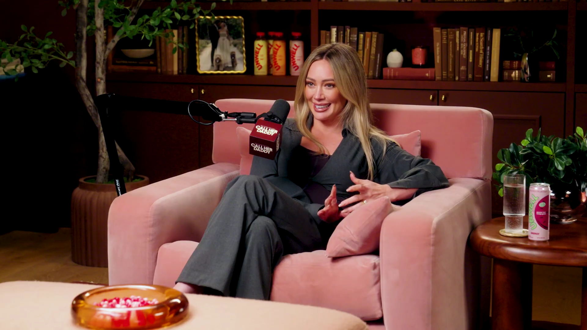 DailyDuff-dot-NL-2026CallHerDaddyPodcast2071.jpg DailyDuff-dot-NL-2026CallHerDaddyPodcast2071.jpg