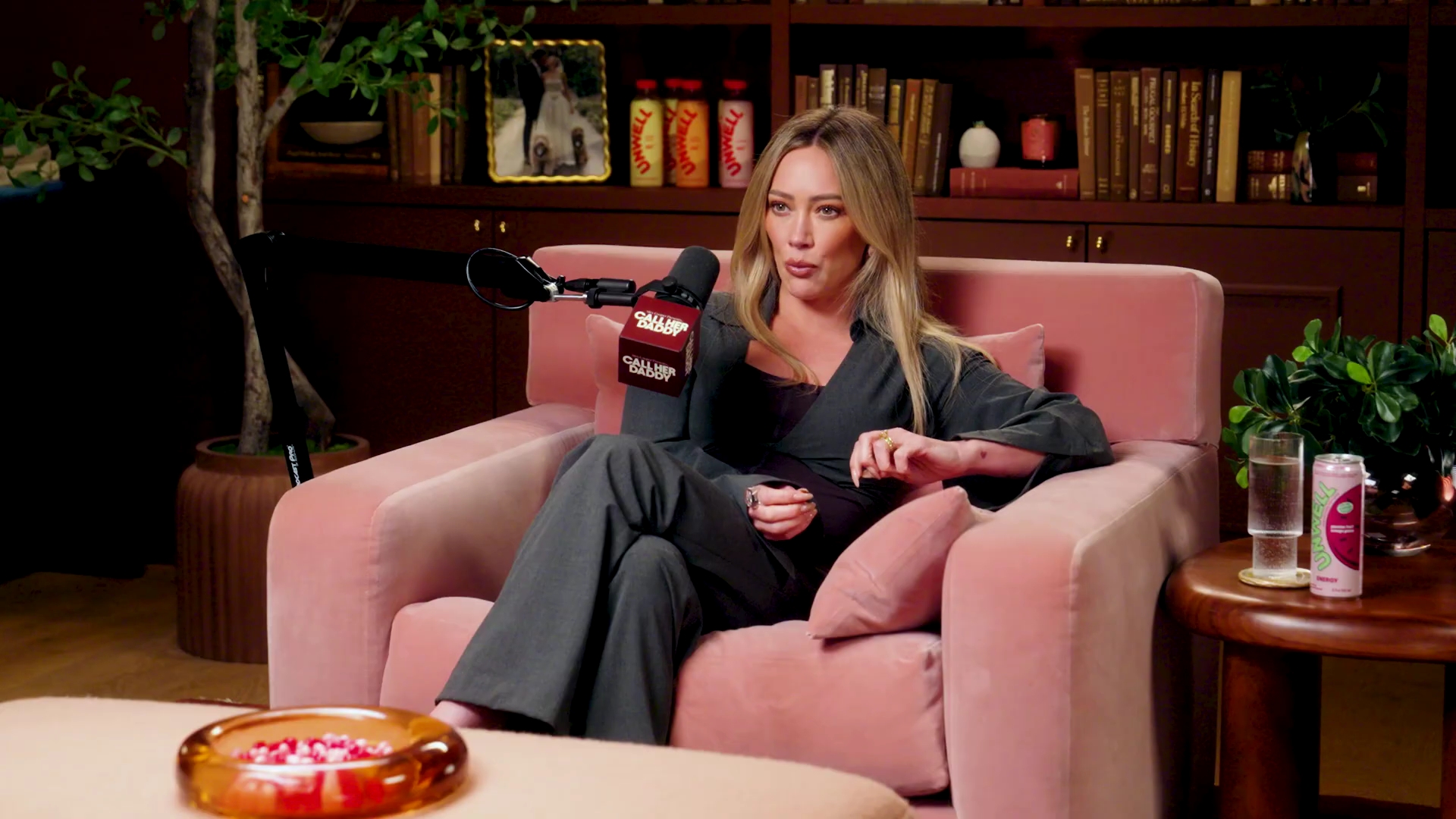 DailyDuff-dot-NL-2026CallHerDaddyPodcast2076.jpg DailyDuff-dot-NL-2026CallHerDaddyPodcast2076.jpg