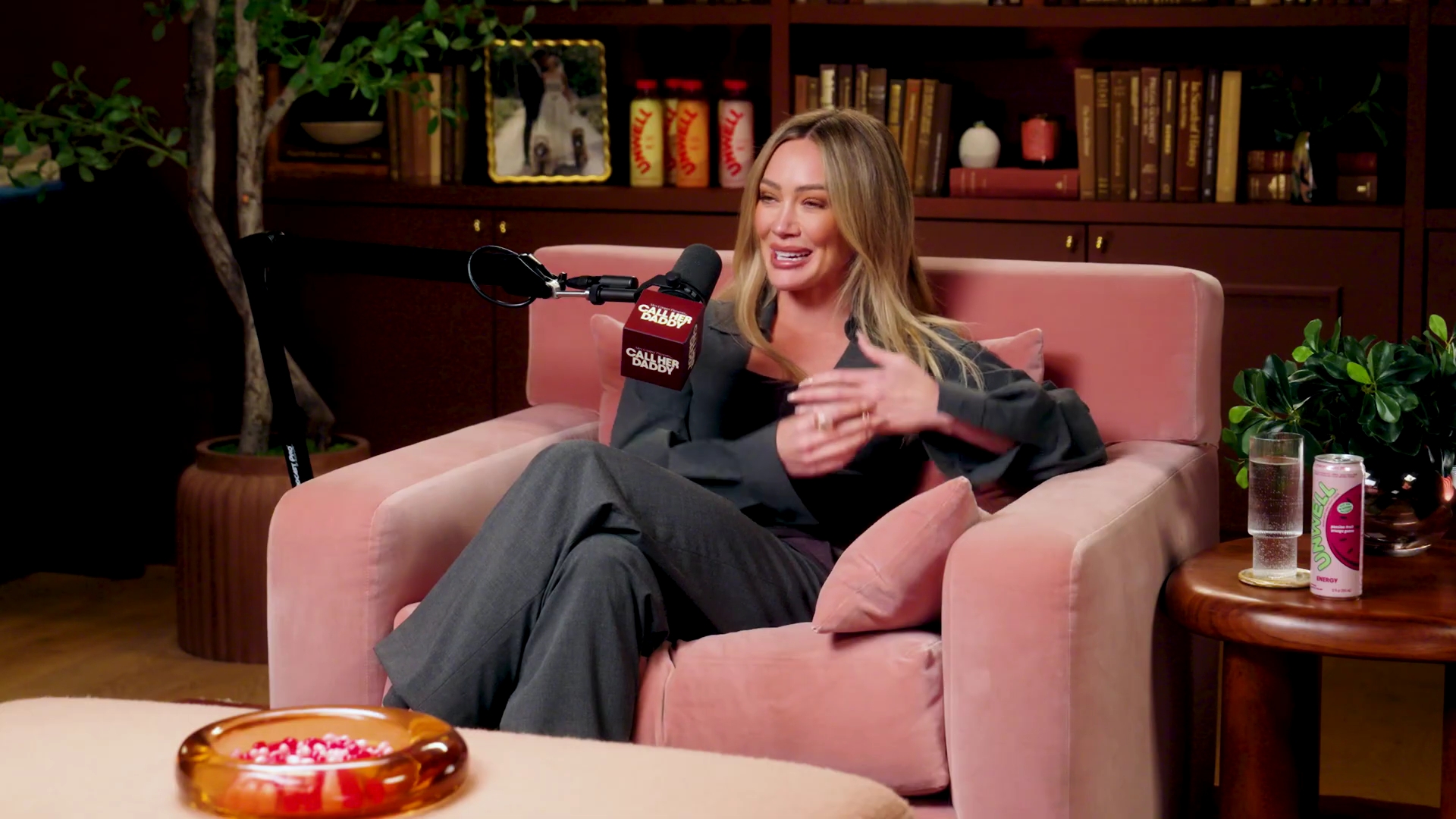 DailyDuff-dot-NL-2026CallHerDaddyPodcast3606.jpg DailyDuff-dot-NL-2026CallHerDaddyPodcast3606.jpg