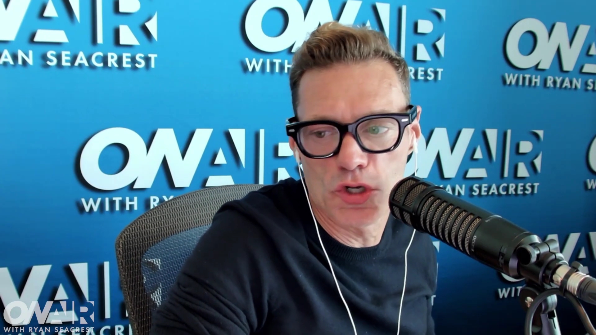DailyDuff-dot-NL-2026OnAirWithRyanSeacrest0598.jpg