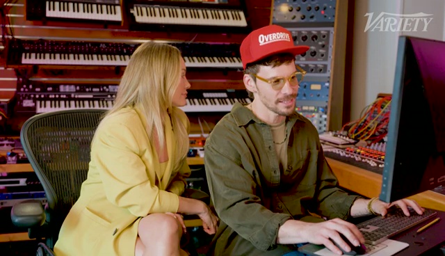 Daily-Duff-dot-nl_Variety_MatureBehindTheSong12973.jpg