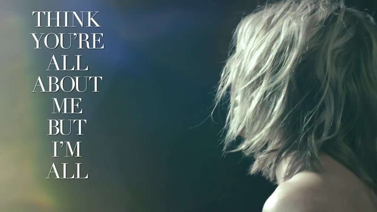 DailyDuff-dot-nl_AllAboutYouLyricsVideo0167.jpg DailyDuff-dot-nl_AllAboutYouLyricsVideo0167.jpg