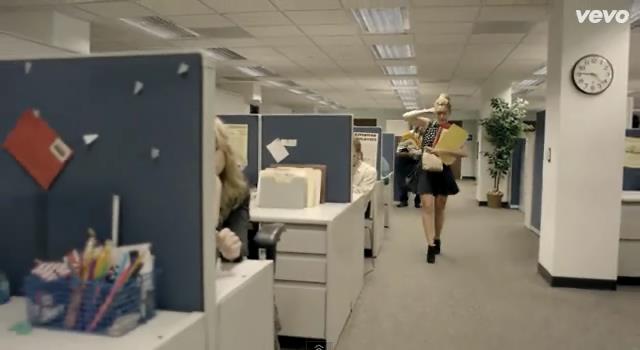 dailyduff-dot-nl-ChasingTheSun_MusicVideo0014.jpg dailyduff-dot-nl-ChasingTheSun_MusicVideo0014.jpg