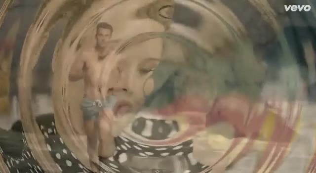 dailyduff-dot-nl-ChasingTheSun_MusicVideo0064.jpg dailyduff-dot-nl-ChasingTheSun_MusicVideo0064.jpg