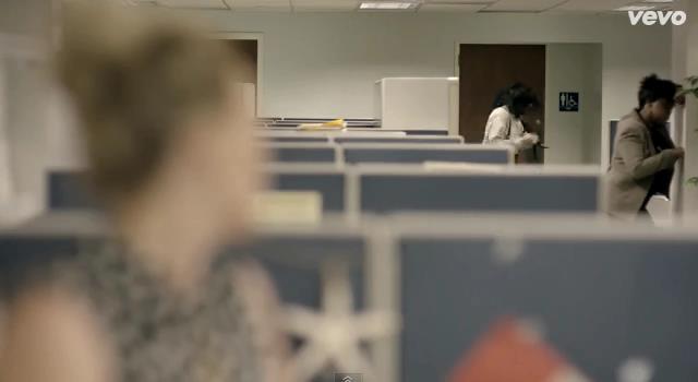 dailyduff-dot-nl-ChasingTheSun_MusicVideo0089.jpg dailyduff-dot-nl-ChasingTheSun_MusicVideo0089.jpg