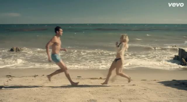 dailyduff-dot-nl-ChasingTheSun_MusicVideo0095.jpg