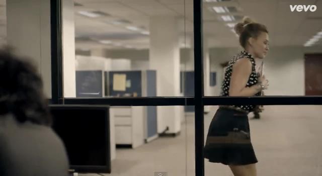 dailyduff-dot-nl-ChasingTheSun_MusicVideo0103.jpg dailyduff-dot-nl-ChasingTheSun_MusicVideo0103.jpg