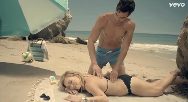 dailyduff-dot-nl-ChasingTheSun_MusicVideo0165.jpg dailyduff-dot-nl-ChasingTheSun_MusicVideo0165.jpg