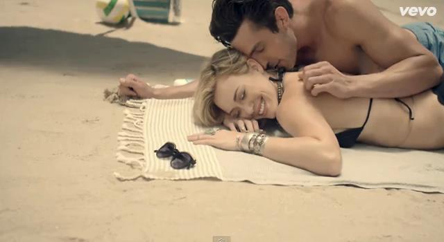 dailyduff-dot-nl-ChasingTheSun_MusicVideo0178.jpg dailyduff-dot-nl-ChasingTheSun_MusicVideo0178.jpg