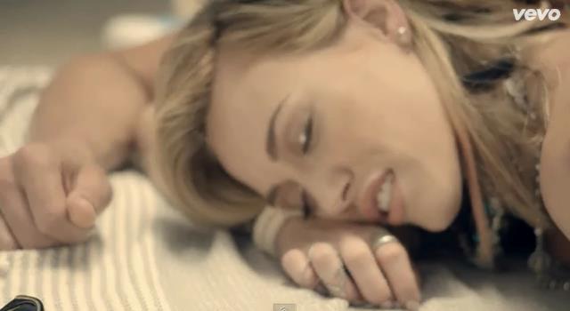 dailyduff-dot-nl-ChasingTheSun_MusicVideo0181.jpg