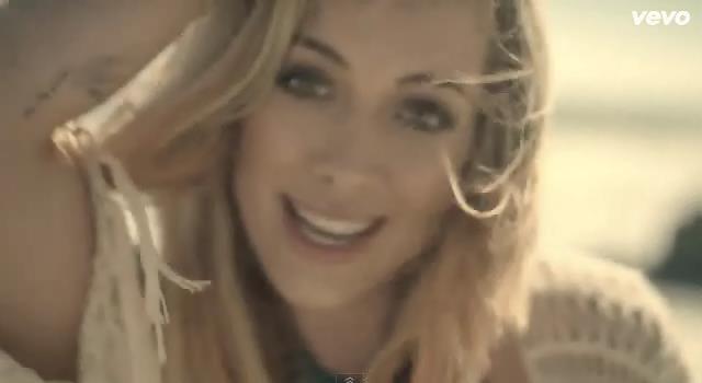 dailyduff-dot-nl-ChasingTheSun_MusicVideo0214.jpg
