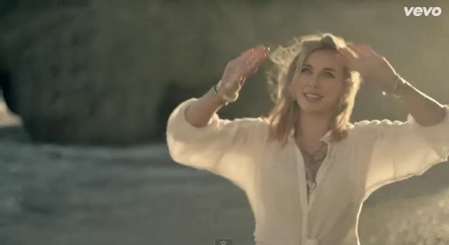 dailyduff-dot-nl-ChasingTheSun_MusicVideo0222.jpg dailyduff-dot-nl-ChasingTheSun_MusicVideo0222.jpg