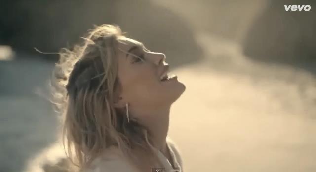 dailyduff-dot-nl-ChasingTheSun_MusicVideo0227.jpg dailyduff-dot-nl-ChasingTheSun_MusicVideo0227.jpg