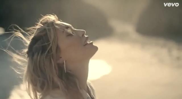 dailyduff-dot-nl-ChasingTheSun_MusicVideo0228.jpg dailyduff-dot-nl-ChasingTheSun_MusicVideo0228.jpg