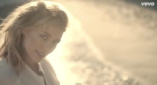 dailyduff-dot-nl-ChasingTheSun_MusicVideo0238.jpg dailyduff-dot-nl-ChasingTheSun_MusicVideo0238.jpg