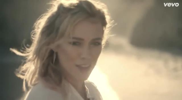 dailyduff-dot-nl-ChasingTheSun_MusicVideo0243.jpg dailyduff-dot-nl-ChasingTheSun_MusicVideo0243.jpg