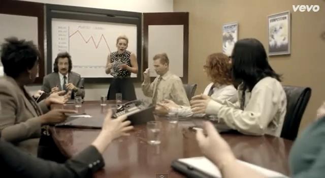 dailyduff-dot-nl-ChasingTheSun_MusicVideo0282.jpg dailyduff-dot-nl-ChasingTheSun_MusicVideo0282.jpg