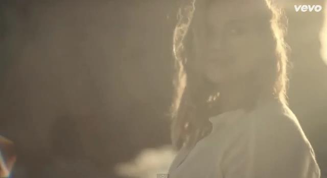 dailyduff-dot-nl-ChasingTheSun_MusicVideo0284.jpg dailyduff-dot-nl-ChasingTheSun_MusicVideo0284.jpg