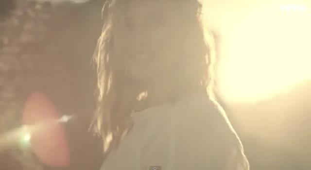 dailyduff-dot-nl-ChasingTheSun_MusicVideo0286.jpg dailyduff-dot-nl-ChasingTheSun_MusicVideo0286.jpg