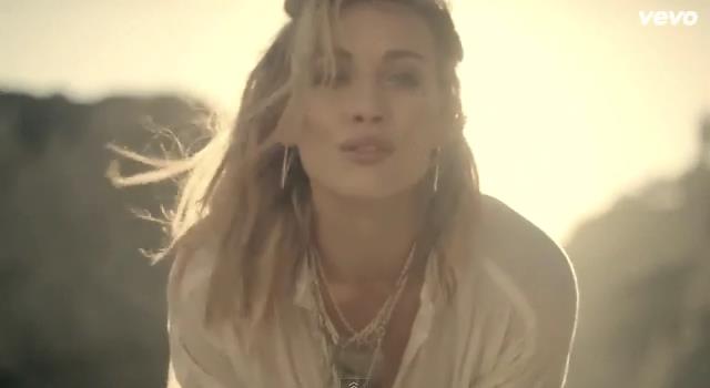 dailyduff-dot-nl-ChasingTheSun_MusicVideo0307.jpg dailyduff-dot-nl-ChasingTheSun_MusicVideo0307.jpg