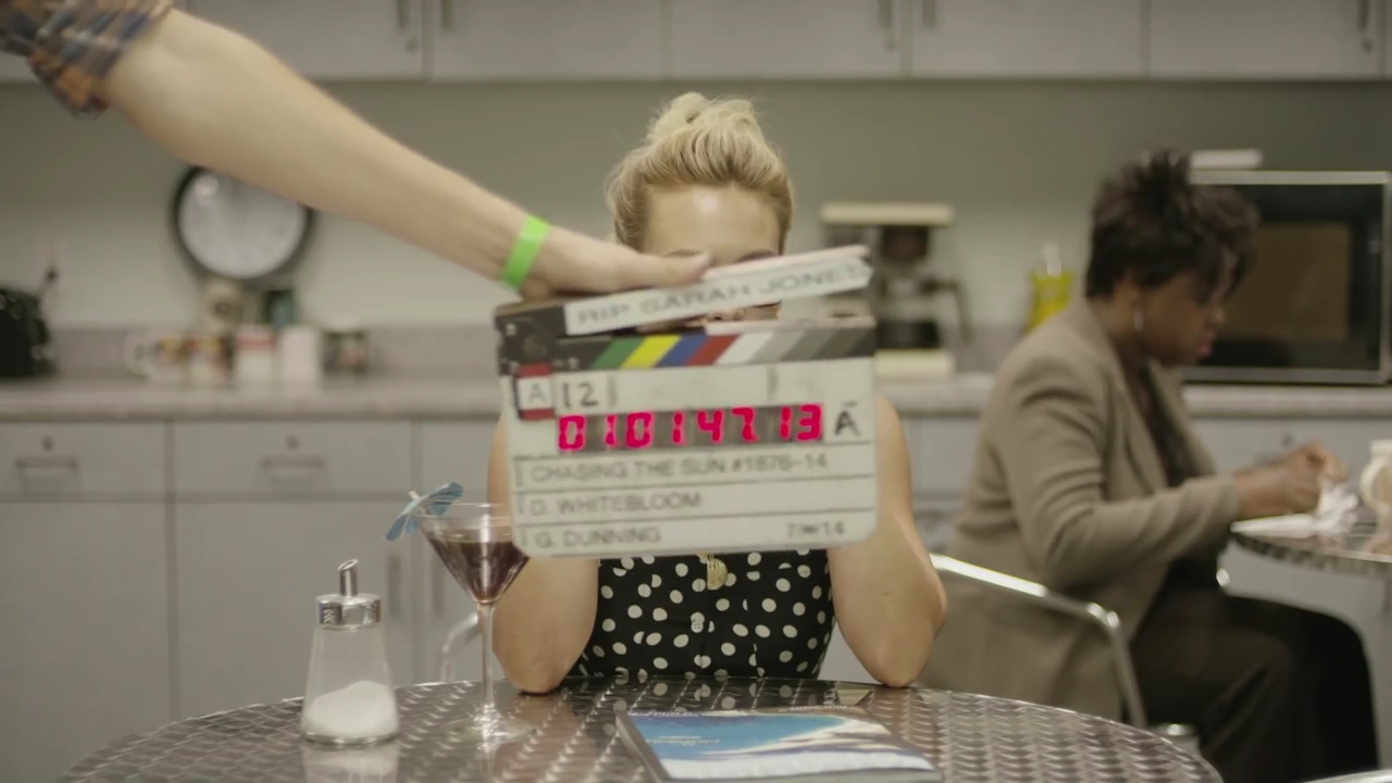 DailyDuff-dot-nl-ChasingTheSunBloopers0316.jpg DailyDuff-dot-nl-ChasingTheSunBloopers0316.jpg