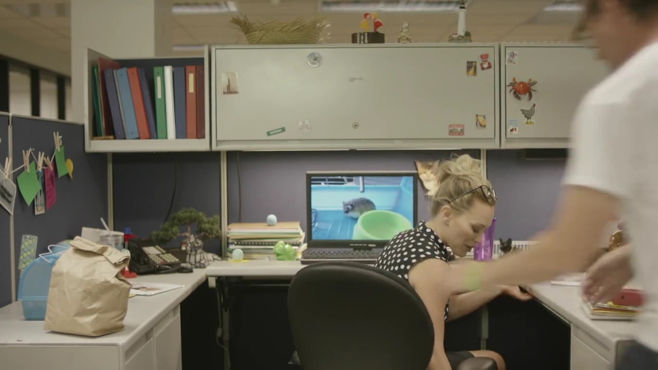 DailyDuff-dot-nl-ChasingTheSunBloopers0351.jpg DailyDuff-dot-nl-ChasingTheSunBloopers0351.jpg