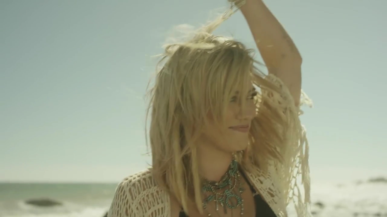 DailyDuff-dot-nl-ChasingTheSunBloopers0465.jpg DailyDuff-dot-nl-ChasingTheSunBloopers0465.jpg