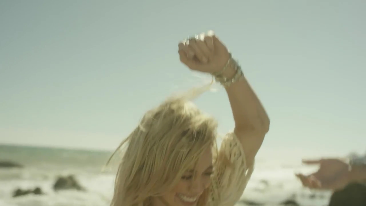 DailyDuff-dot-nl-ChasingTheSunBloopers0473.jpg DailyDuff-dot-nl-ChasingTheSunBloopers0473.jpg