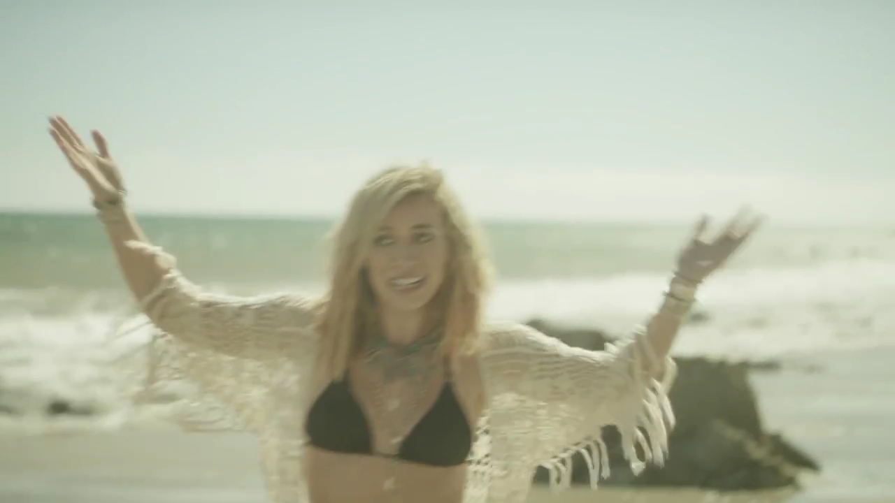 DailyDuff-dot-nl-ChasingTheSunBloopers0481.jpg DailyDuff-dot-nl-ChasingTheSunBloopers0481.jpg