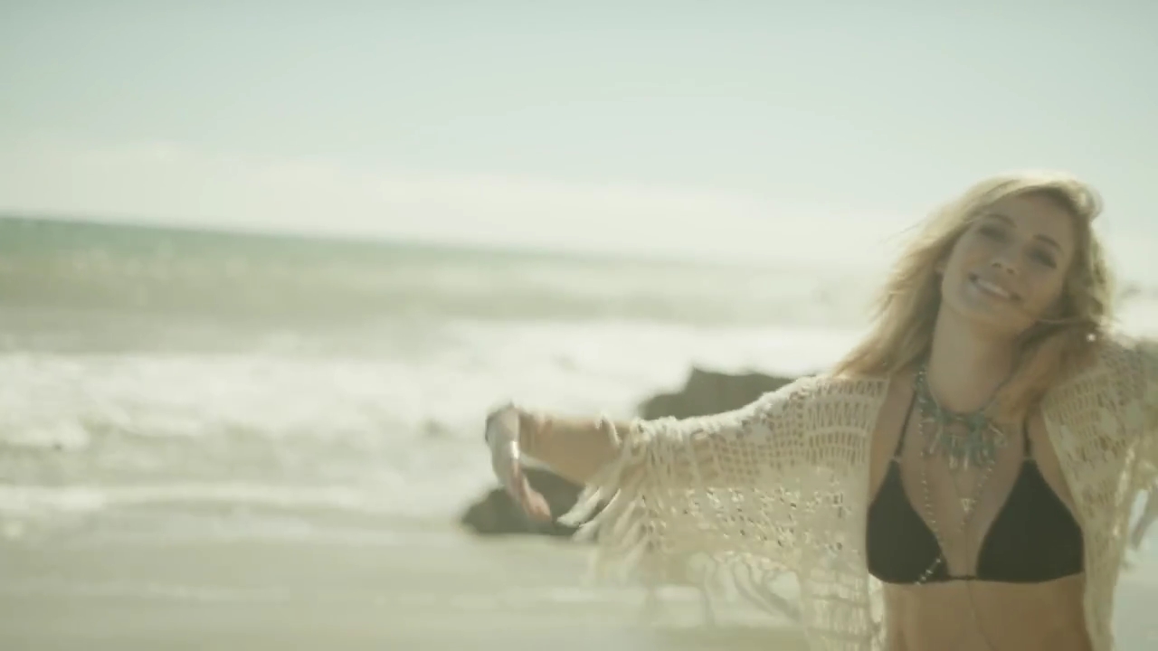 DailyDuff-dot-nl-ChasingTheSunBloopers0514.jpg DailyDuff-dot-nl-ChasingTheSunBloopers0514.jpg