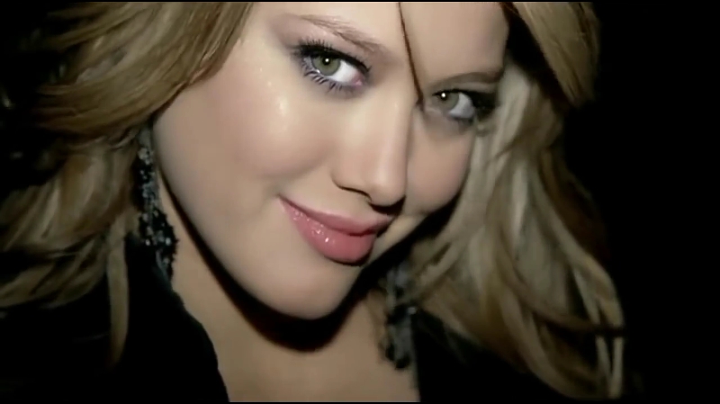 DailyDuff-dot-nl-OurLipsAreSealed0006.jpg