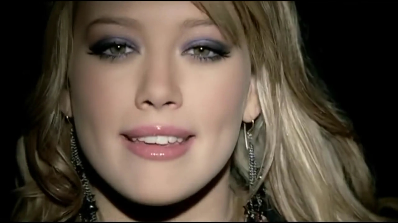 DailyDuff-dot-nl-OurLipsAreSealed0019.jpg