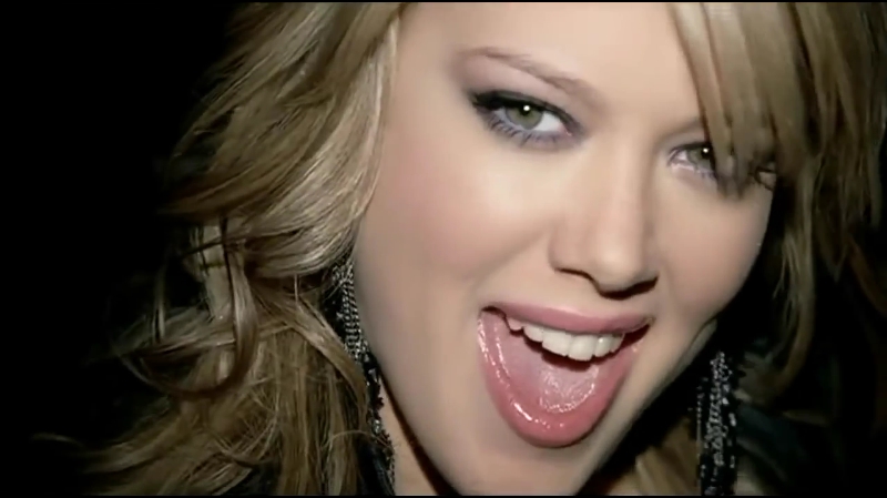 DailyDuff-dot-nl-OurLipsAreSealed0036.jpg