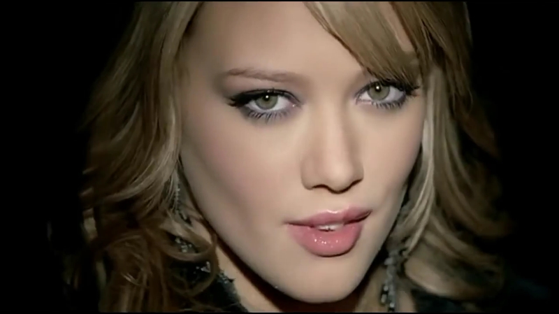 DailyDuff-dot-nl-OurLipsAreSealed0048.jpg