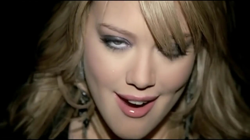 DailyDuff-dot-nl-OurLipsAreSealed0074.jpg