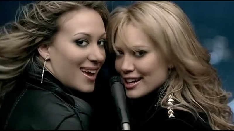 DailyDuff-dot-nl-OurLipsAreSealed0130.jpg