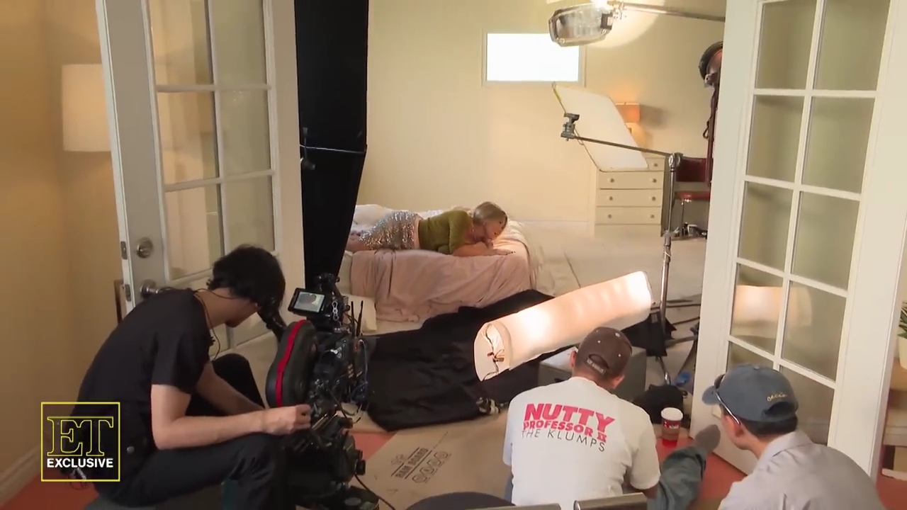 DailyDuff-dot-nl_2025ET-BehindTheScenesofRoommatesClip0067.jpg DailyDuff-dot-nl_2025ET-BehindTheScenesofRoommatesClip0067.jpg