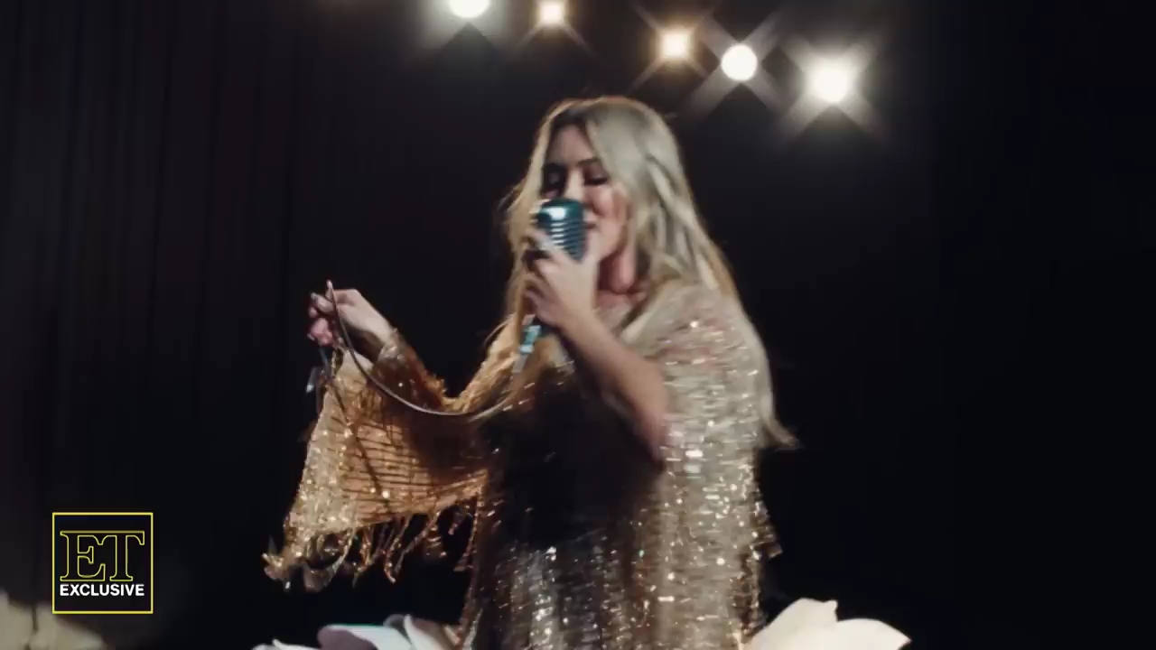 DailyDuff-dot-nl_2025ET-BehindTheScenesofRoommatesClip0166.jpg DailyDuff-dot-nl_2025ET-BehindTheScenesofRoommatesClip0166.jpg