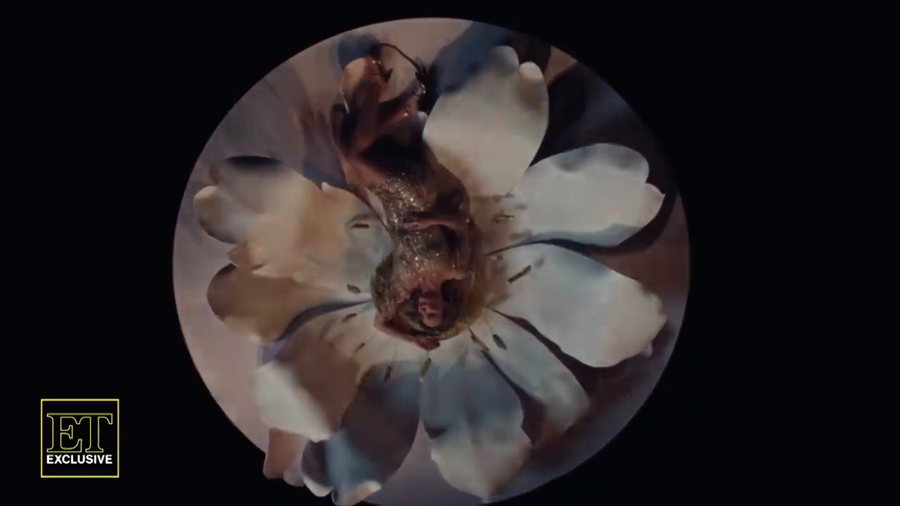 DailyDuff-dot-nl_2025ET-BehindTheScenesofRoommatesClip0194.jpg DailyDuff-dot-nl_2025ET-BehindTheScenesofRoommatesClip0194.jpg