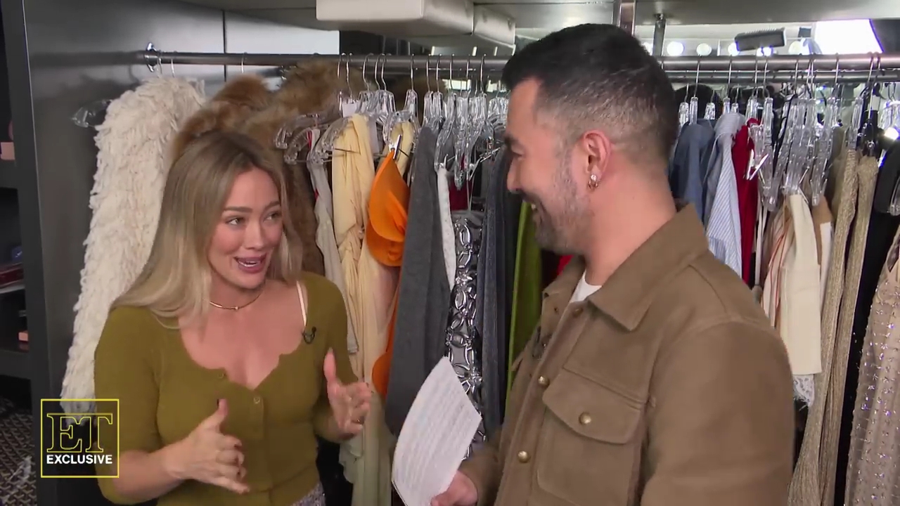 DailyDuff-dot-nl_2025ET-BehindTheScenesofRoommatesClip0275.jpg DailyDuff-dot-nl_2025ET-BehindTheScenesofRoommatesClip0275.jpg