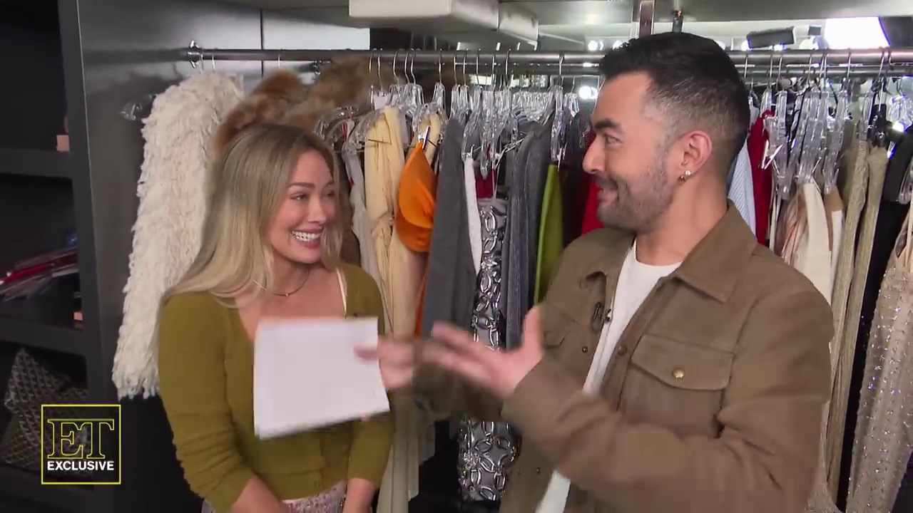 DailyDuff-dot-nl_2025ET-BehindTheScenesofRoommatesClip0309.jpg DailyDuff-dot-nl_2025ET-BehindTheScenesofRoommatesClip0309.jpg