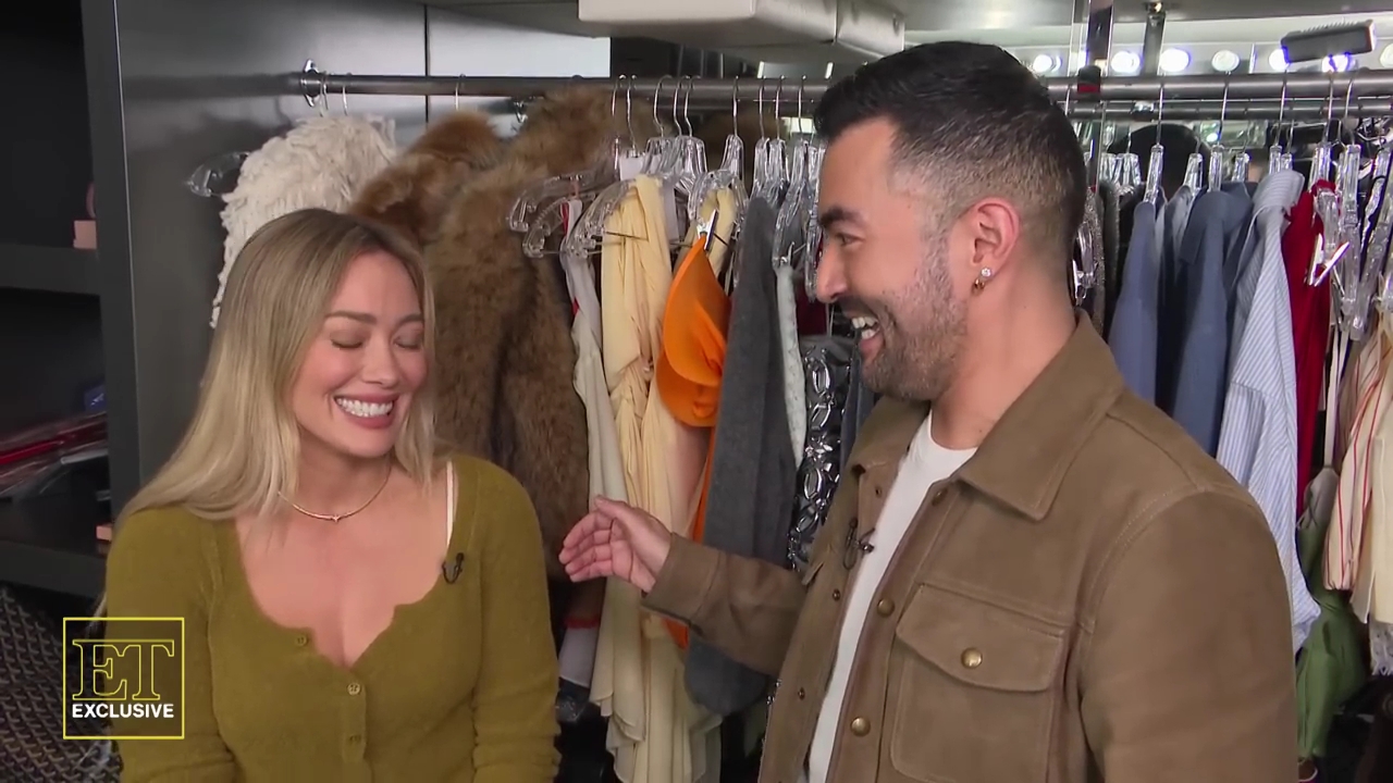 DailyDuff-dot-nl_2025ET-BehindTheScenesofRoommatesClip0355.jpg DailyDuff-dot-nl_2025ET-BehindTheScenesofRoommatesClip0355.jpg