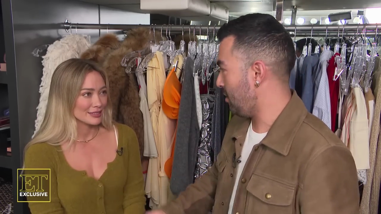 DailyDuff-dot-nl_2025ET-BehindTheScenesofRoommatesClip0399.jpg DailyDuff-dot-nl_2025ET-BehindTheScenesofRoommatesClip0399.jpg